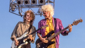 Remembering When Aimee Mann Memorably Stood up in a Legendary Video From 1985