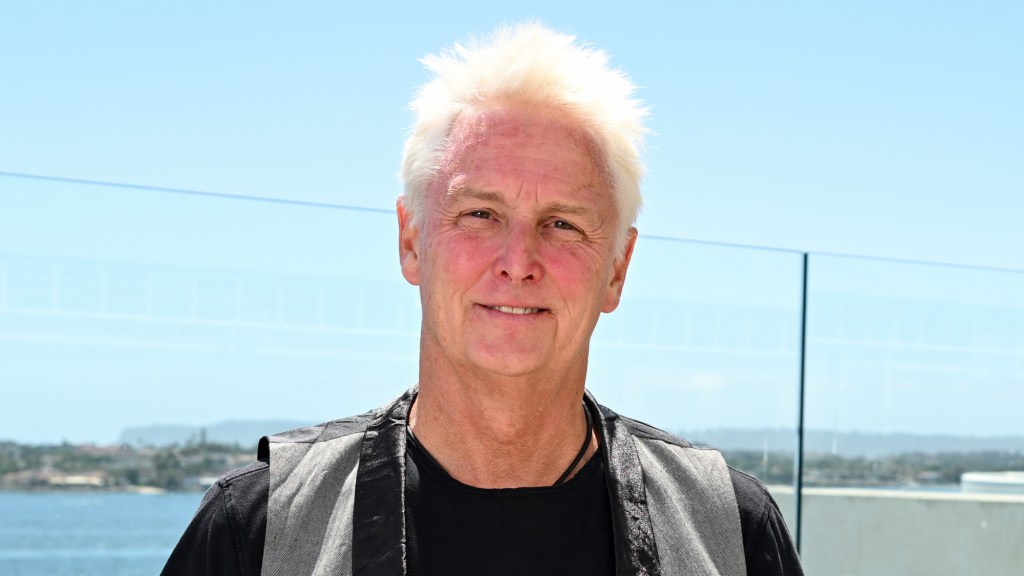 “I’m Kind of Like Soundgarden’s Biggest Fan”: Mike McCready Used to Bring the Band Pizza Just to Hang Out—Now He’s Sharing the Stage With Them