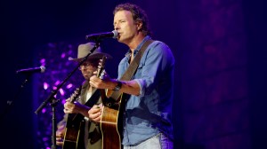 Dierks Bentley and Pearl Jam Guitarist Team Up for First-Ever Nashville Concert Benefiting the Wrongfully Convicted
