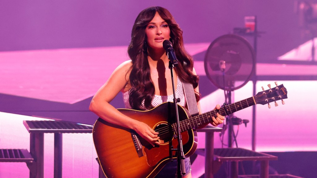 Kacey Musgraves Reaches Back 39 Years for a Cover of This George Strait Classic