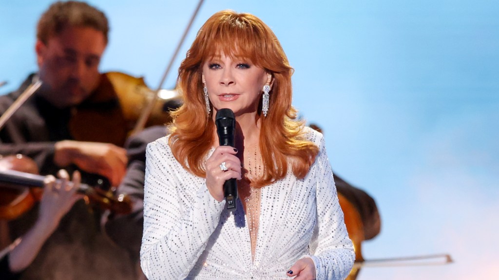 Reba McEntire’s Emmys Look Had a Special Nod to Dolly Parton