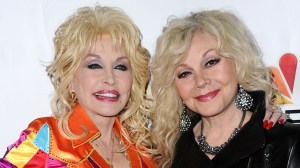 Dolly Parton’s Sister Slams “Fake AI Garbage” and “Snarky Tweets” Following the Country Icon’s Death