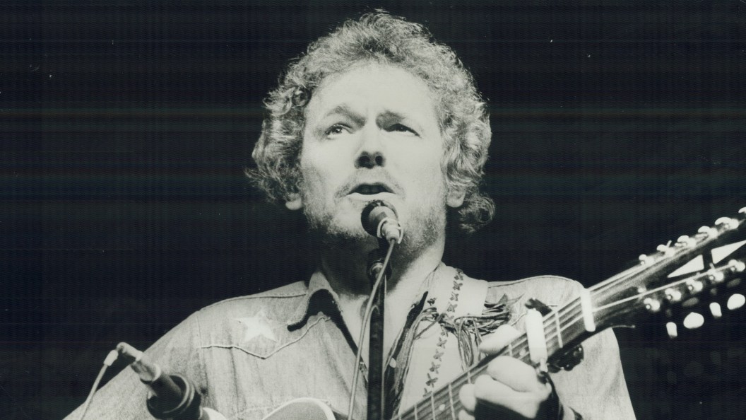 Every Baby Boomer Alive Remembers These 4 Must-Hear Classic Rock Ballads From 1976 Every Baby Boomer Alive Remembers These 4 Must-Hear Classic Rock Ballads From 1976