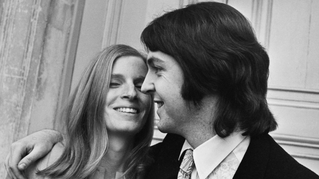 Born 85 Years Ago Today in New York, the Photographer Who Married a Beatles Legend, Became His Bandmate, and Made Rolling Stone History