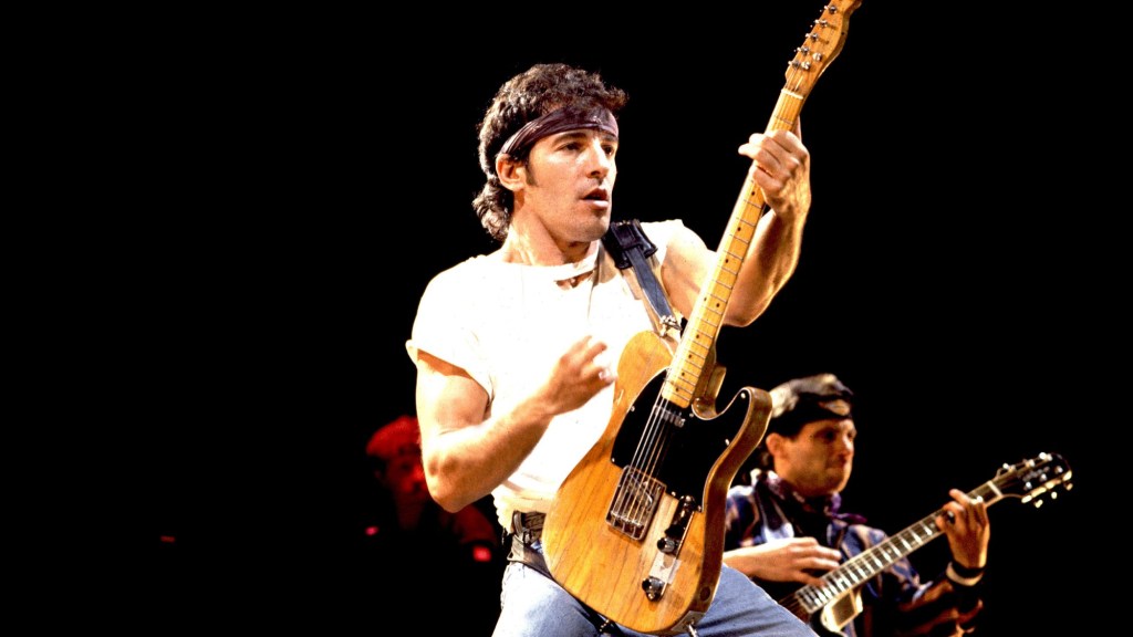 3 Rock Songs From 1984 You Heard While Shopping at the Mall With Your Friends