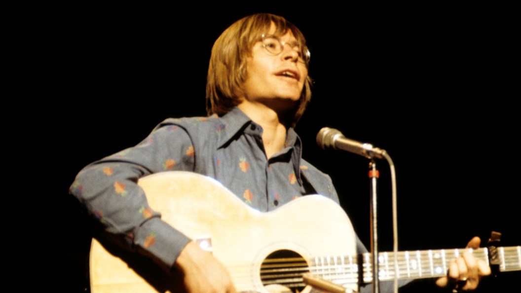 On This Day in 1974, John Denver Was at No. 1 With an Album That Included the Original Version of a Future No. 1 Hit On This Day in 1974, John Denver Was at No. 1 With an Album That Included the Original Version of a Future No. 1 Hit