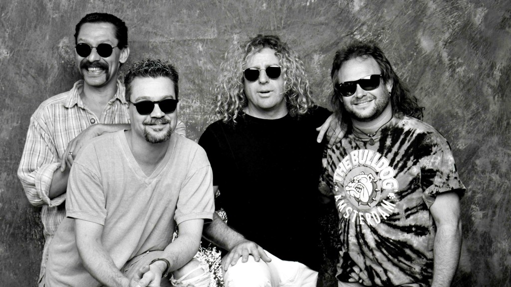 Alex Van Halen Calls Sammy Hagar a “Complete Idiot”