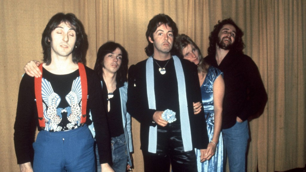 3 Classic Rock Songs From 1975 That Wouldn’t Have Hit No. 1 Without Baby Boomer Fans