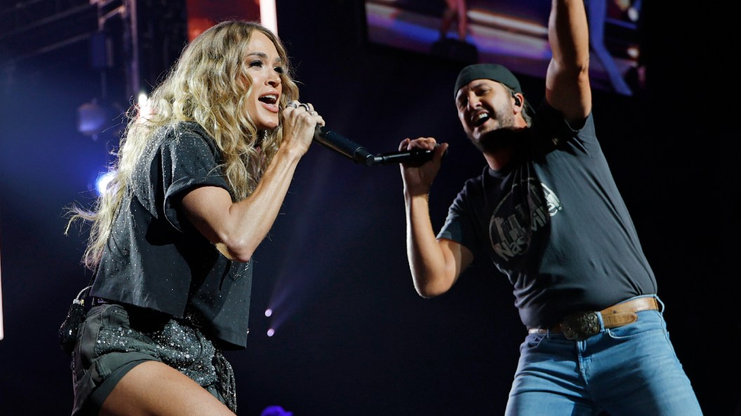 ‘American Idol’ Drops Surprise Season 25 Judges Announcement During Luke Bryan Concert ‘American Idol’ Drops Surprise Season 25 Judges Announcement During Luke Bryan Concert