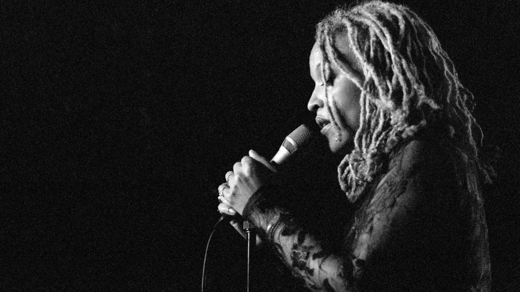2-Time Grammy-Winning Jazz Legend Once Dubbed “America’s Best Singer” Dies at 70