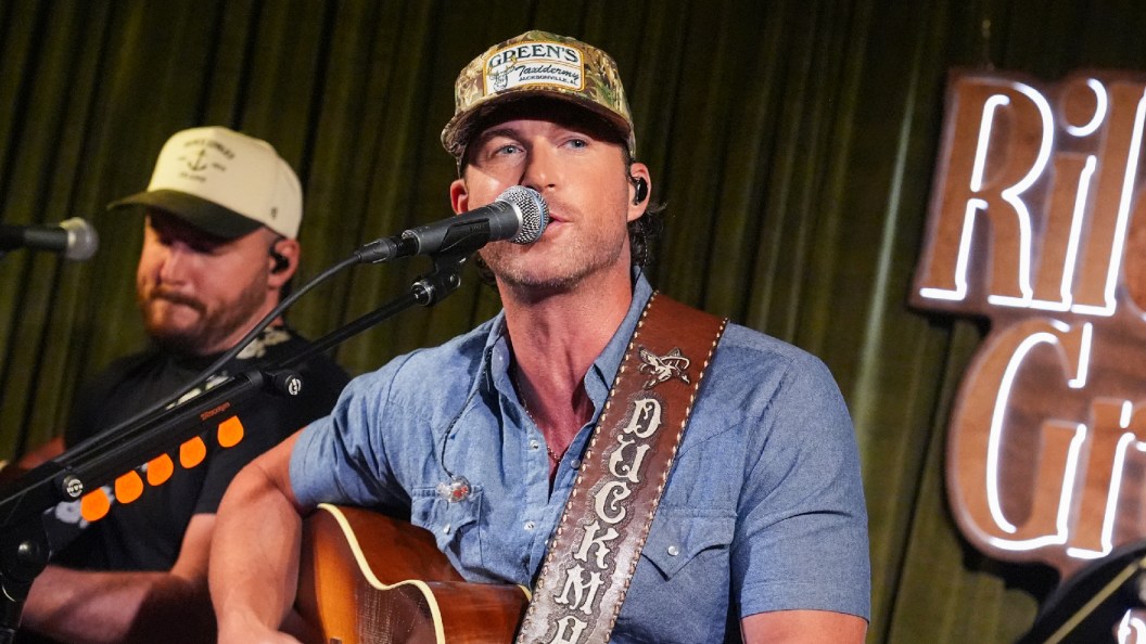 “I Don’t Live in That Space”: Riley Green Says There’s a Reason His Music Doesn’t Sound Like Morgan Wallen (Exclusive) “I Don’t Live in That Space”: Riley Green Says There’s a Reason His Music Doesn’t Sound Like Morgan Wallen (Exclusive)
