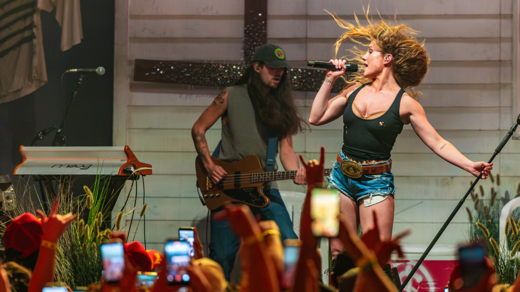Review: Slayyyter Brings Back the Kind of Pop Show You Have To Experience With a Nashville Tour Stop Review: Slayyyter Brings Back the Kind of Pop Show You Have To Experience With a Nashville Tour Stop