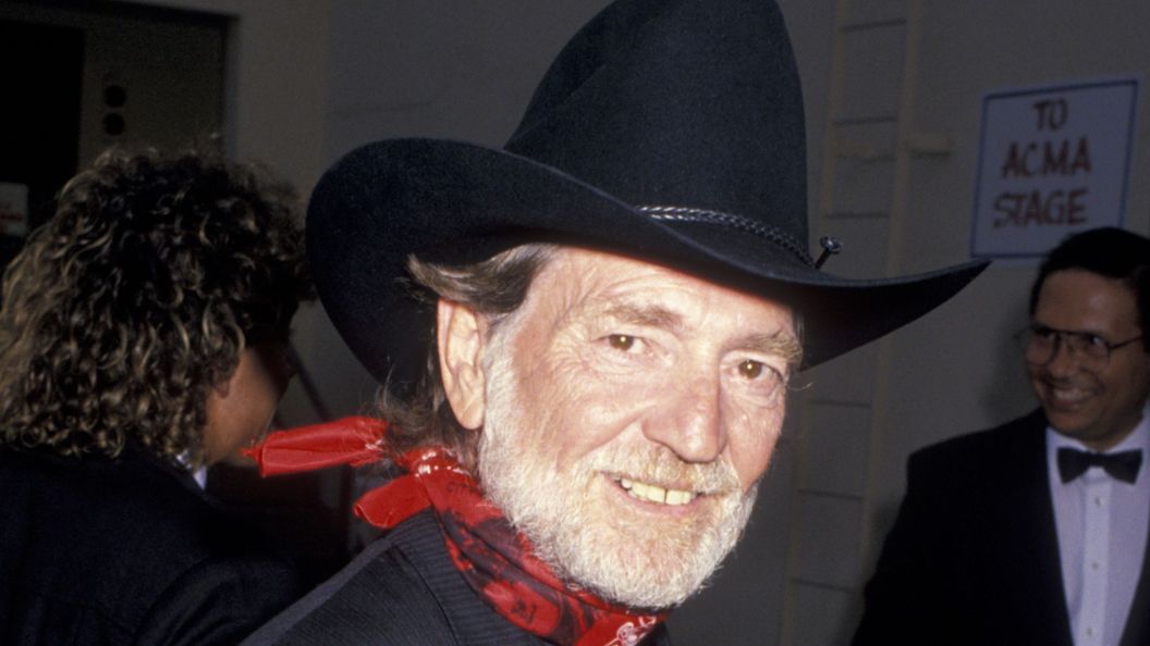 37 Years Ago Today, Willie Nelson Scored His 14th No. 1 With This Introspective Hit Penned by Beth Nielsen Chapman 37 Years Ago Today, Willie Nelson Scored His 14th No. 1 With This Introspective Hit Penned by Beth Nielsen Chapman