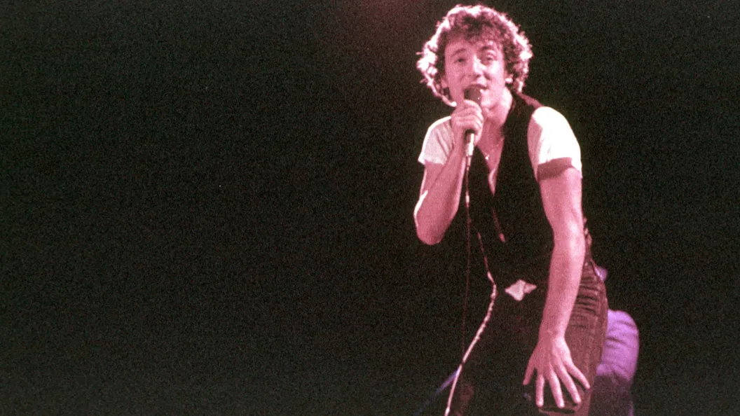 This 1976 One-Hit Wonder Was Actually Written by Bruce Springsteen This 1976 One-Hit Wonder Was Actually Written by Bruce Springsteen