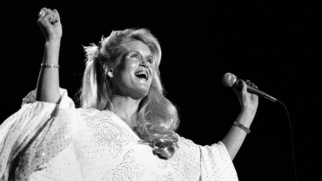 Remember When Lynn Anderson’s Mother Wrote What Became Her First Big Hit in 1967? Remember When Lynn Anderson’s Mother Wrote What Became Her First Big Hit in 1967?