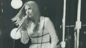 Skeeter Davis Made History in 1962 With This Incredibly Sad Song
