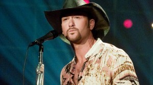 3 Country Songs From 1999 That Still Make Me Smile Today