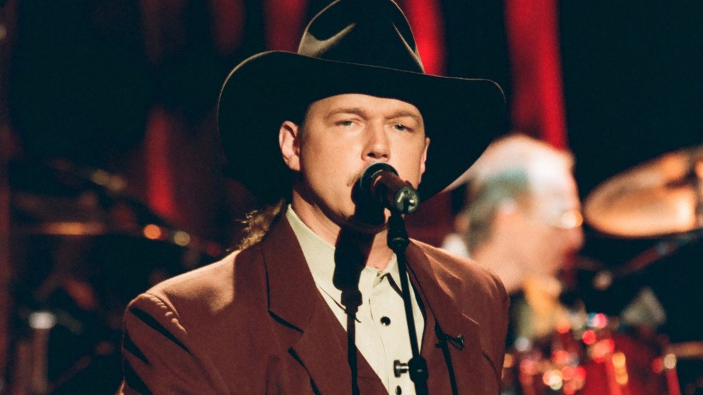 Trace Adkins Wrote This Song To Try To Get a Record Deal in 1996 (And It Worked)
