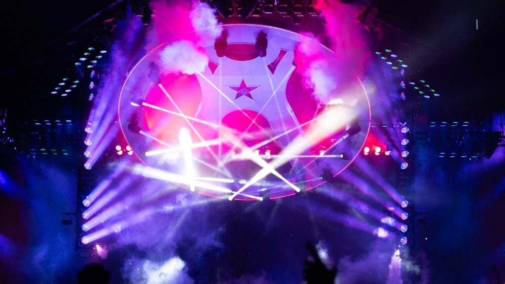 Legendary Rock Band Teases Stunning Return to the Stage 2 Years After Retiring From Touring