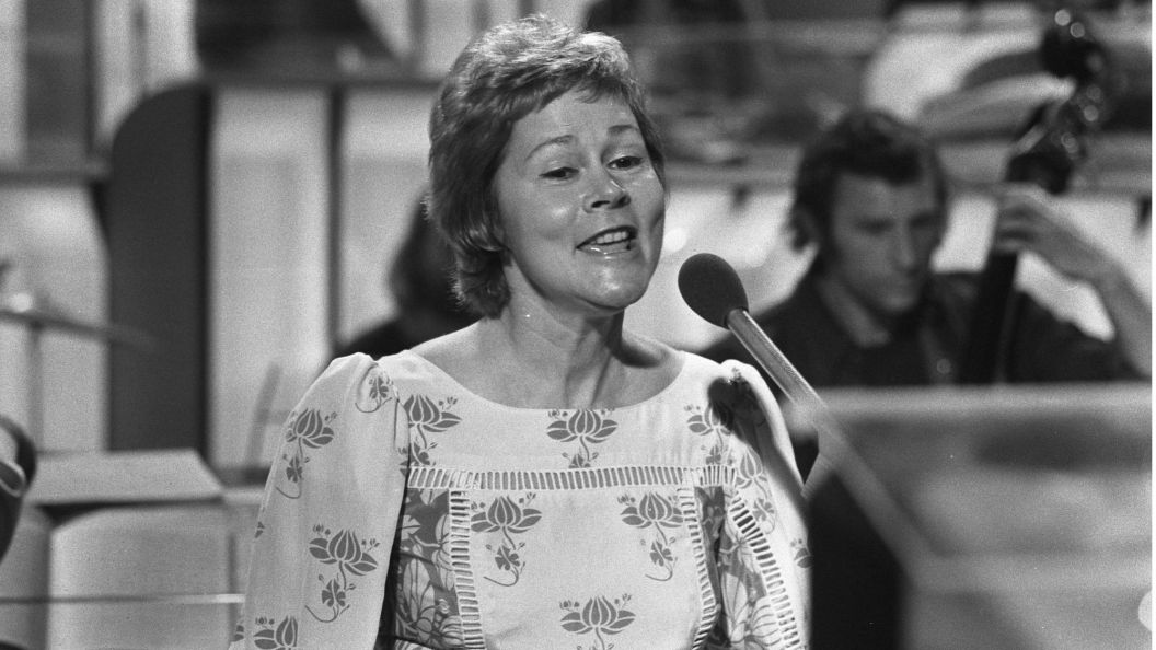Born 99 Years Ago Today in Memphis, the Multifaceted ”Nashville Sound” Architect Who Backed Roy Orbison, Patsy Cline, and Jim Reeves Born 99 Years Ago Today in Memphis, the Multifaceted ”Nashville Sound” Architect Who Backed Roy Orbison, Patsy Cline, and Jim Reeves