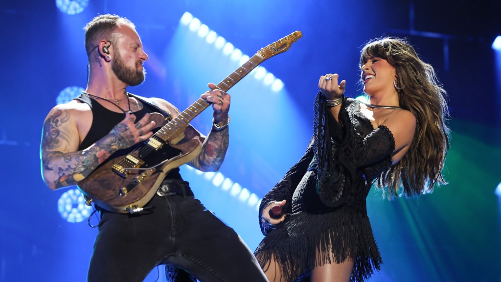 Zach Bryan, Morgan Wallen, and Ella Langley Ignite a Reddit Debate That Country Fans Have Been Arguing Since the 1950s