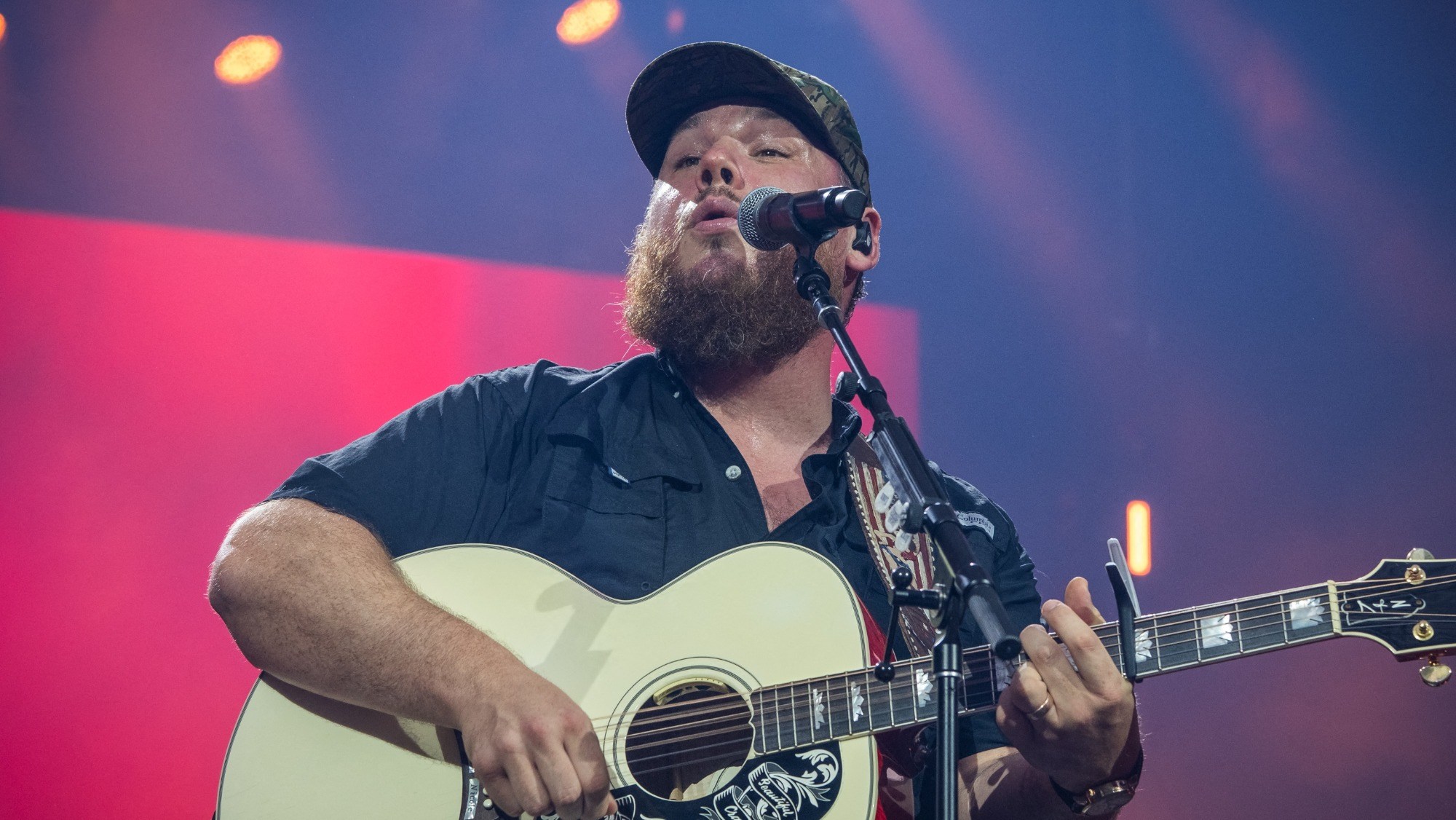 On This Day in 2023, Luke Combs Hit No. 1 With a Cover That Helped a Folk Legend Make Country Music History