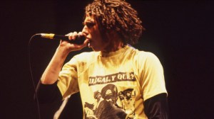 3 Rock Songs From the 1990s That Star an Epic Wah-Wah Pedal