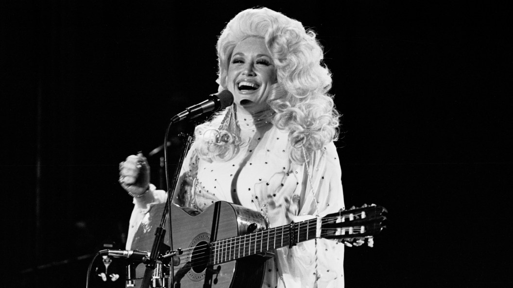 Rare Photos of Dolly Parton With “Goofy” Carl Dean Surface Rare Photos of Dolly Parton With “Goofy” Carl Dean Surface