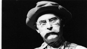 Born 113 Years Ago Today in Kentucky, the ‘Hee Haw’ Star and Country Music Hall of Famer Known as “Everybody’s Grandpa”