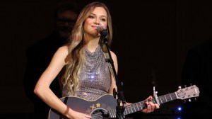 Kelsea Ballerini Turns Her Love of Music Into a Special Gift for Dolly Parton’s Children’s Hospital