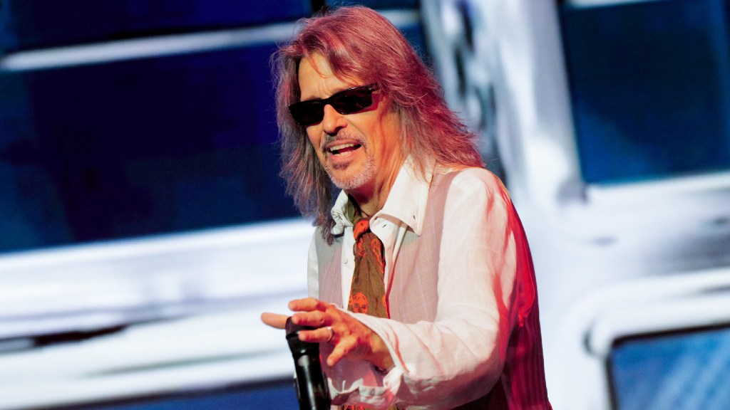 Legendary Rock Frontman Who Walked Away After 20 Years Already Has a New Band