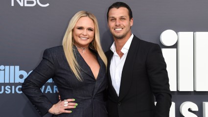 Miranda Lambert Celebrates Husbandโs Birthday in Vegas With Her Own Version of “Choosin’ Texas”