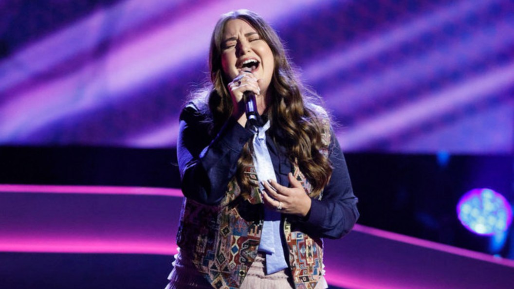 Grand Ole Opry Tour Guide’s Vince Gill Cover Earns a Four-Chair Turn on ‘The Voice’—And the Coaches Turn to Their Craziest Antics Yet to Win Her Over Grand Ole Opry Tour Guide’s Vince Gill Cover Earns a Four-Chair Turn on ‘The Voice’—And the Coaches Turn to Their Craziest Antics Yet to Win Her Over