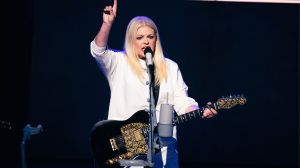 Born 52 Years Ago Today in Texas, the Boundary-Pushing Daughter of a Legendary Producer Who Fronted One of Country Music’s Most Successful Trios