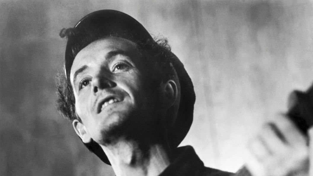 59 Years Ago Today, the World Lost the Towering Folk Figure Who Helped Shape Country and Rock 59 Years Ago Today, the World Lost the Towering Folk Figure Who Helped Shape Country and Rock