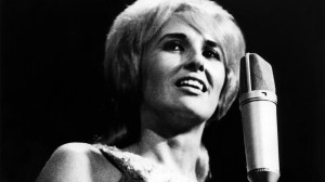 3 Country Songs From 1972 That Still Make Me Smile Today